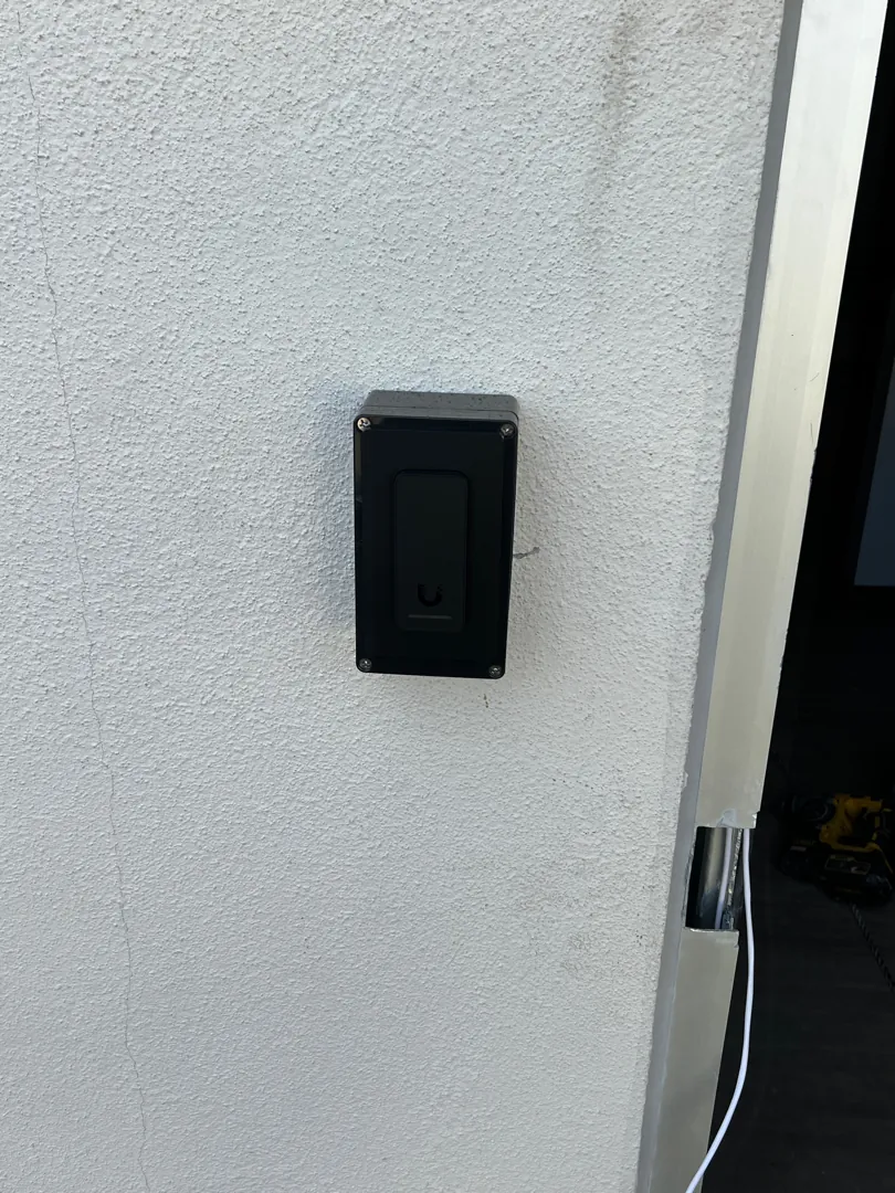 G3 access reader on frame at a Data Pro Communications project in Orlando, FL