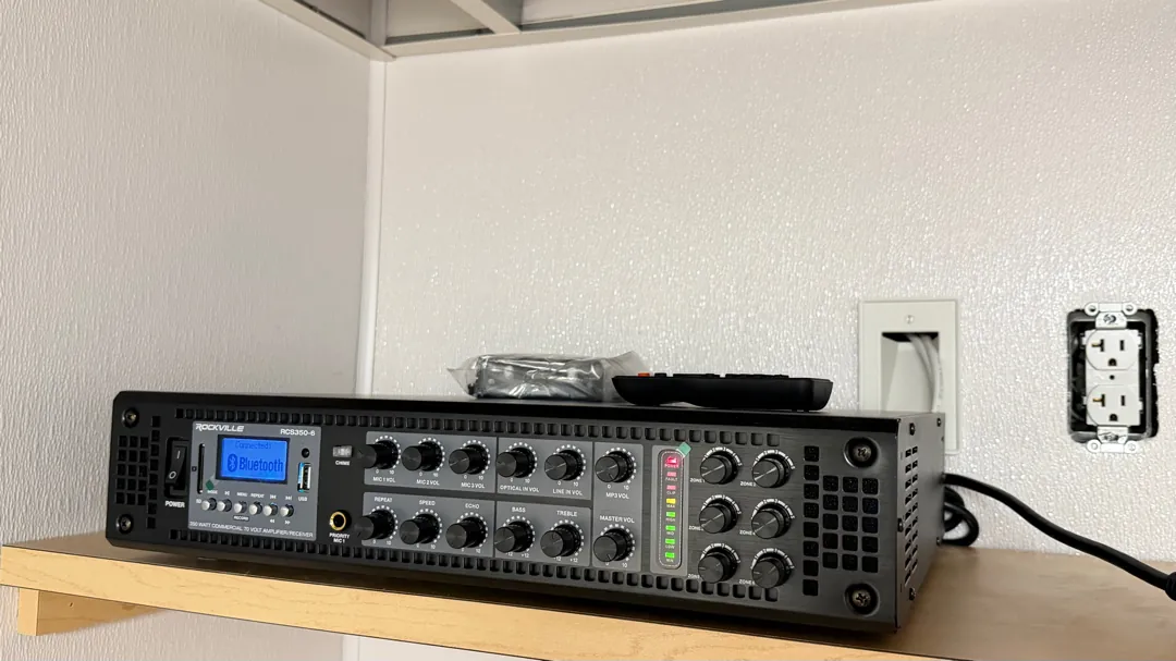 70V amplifier on shelf at a Data Pro Communications project in Bartow, FL